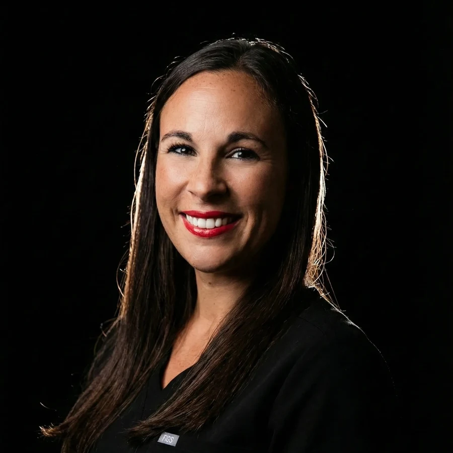 Dra. Luisa Sariego - Odontóloga Clínica Dental Lobo & Sariego Montequinto